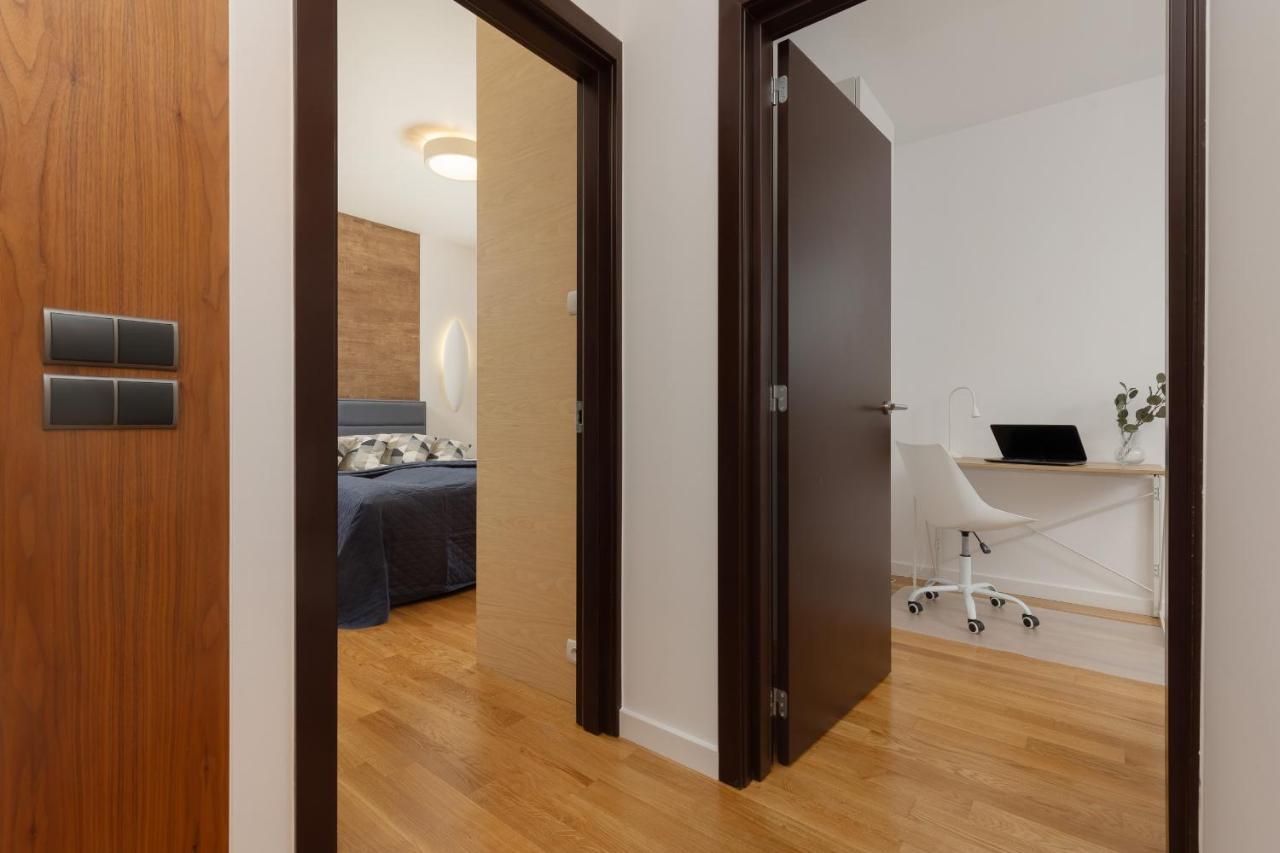 Old Mokotow Spacious Two-Bedroom Apartment By Noclegi Renters Varsóvia Exterior foto